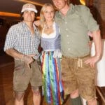 Bei Herrn total angesagt: Kinderlederhosen für Erwachsene!