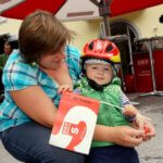 Sebastian und Mama Katharina sind auch Radio Salzburg Fans