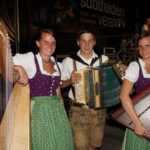 Berghofmusi mit Julia, Theresia und Simon Stöckl