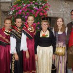 Saalfelden vereint, mit Teilnehmern der Reiter- und Schnalzergruppe, die mir beim Umzug entgangen sind