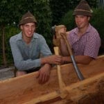 Markus Neumayr und Josef Pichler von der Landjugend haben einen Brunnen gemacht