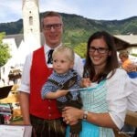 Bezirkskapellmeister Florian Madleitner mit Elisabeth und Felix