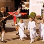 Wollen die Dirndl gar helfen?